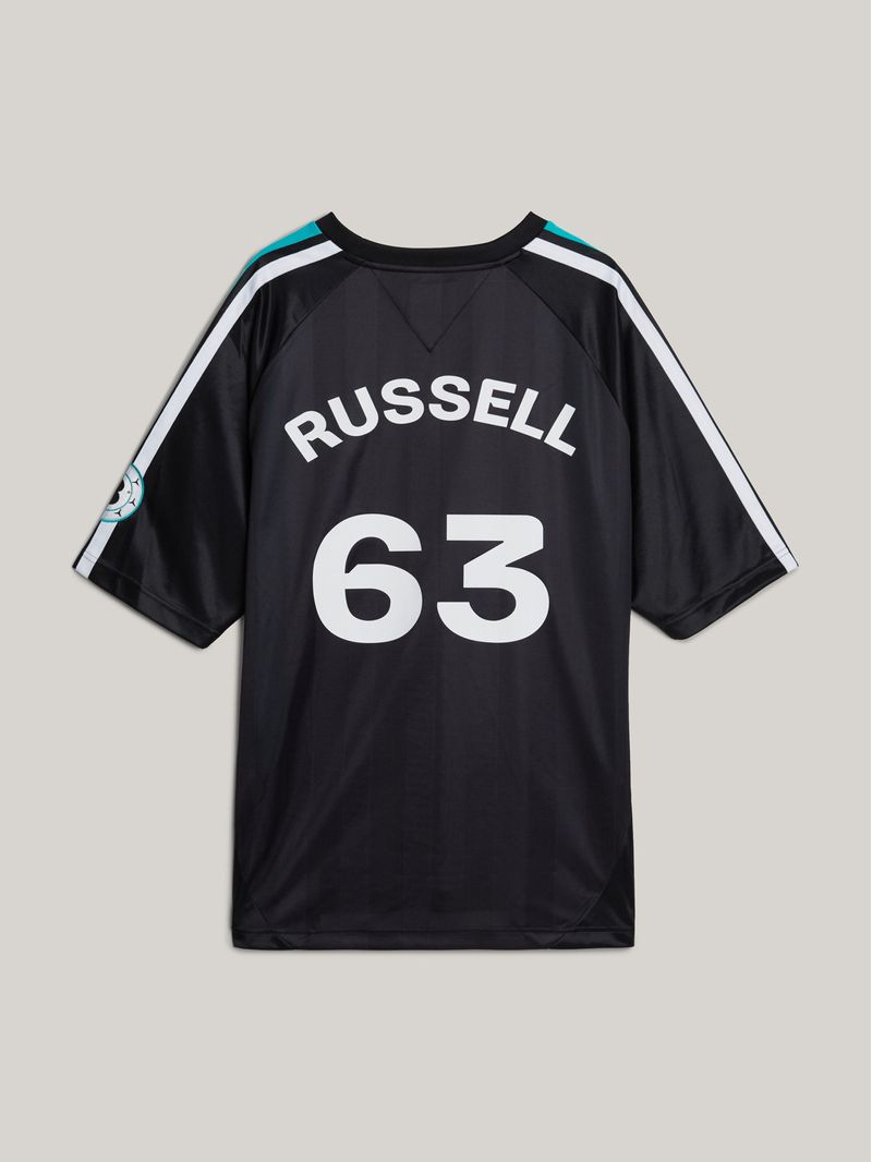 camiseta-negra-de-futbol-tommy-x-mercedes-f1-x-cr-george-russell