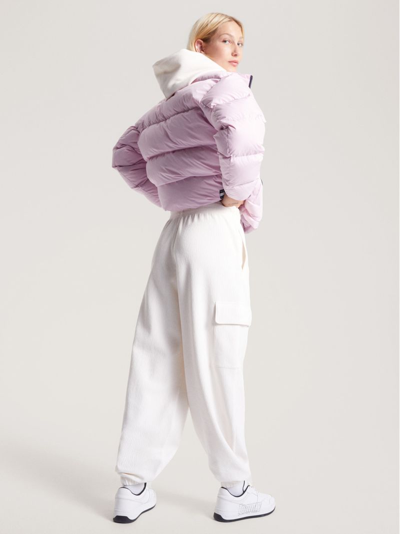 joggers-blanco-acanalados-con-bolsillos-cargo