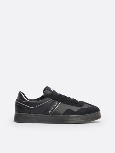 tenis-negro-the-greenwich-cuero-logo