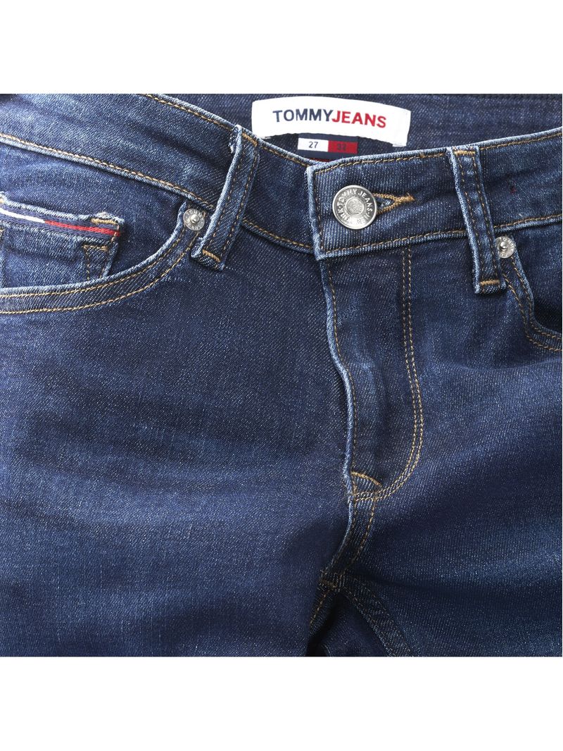 label-3