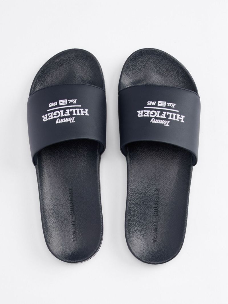 sandalias-azul-logo-bordado