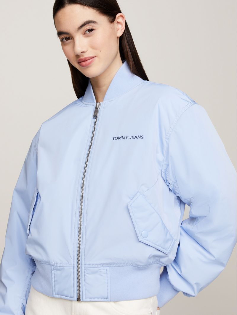 chaqueta-celeste-bomber-classics-con-logo
