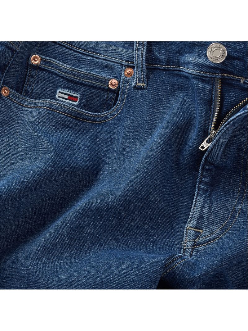 label-3