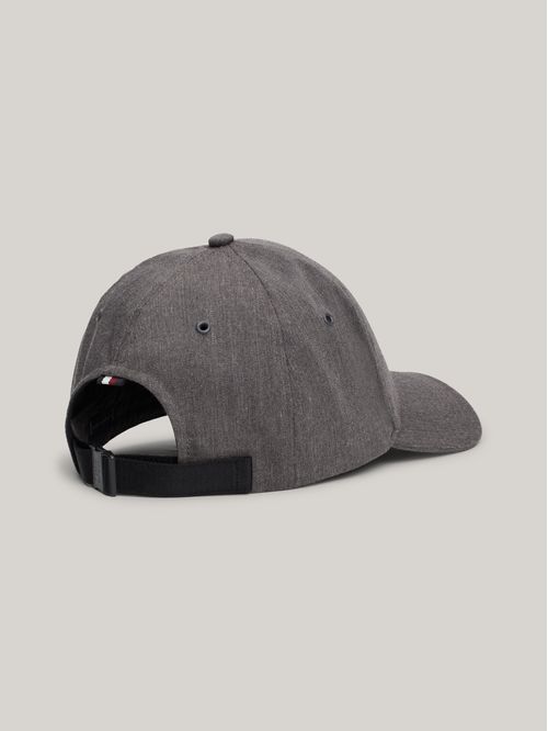 Gorra negra de béisbol con monograma TH bordado