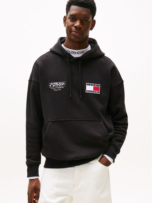 Buzo negro con capota colección F1 APXGP
