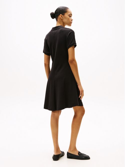 Vestido negro mini tipo polo