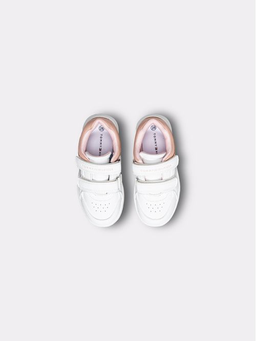 Tenis multicolor con velcro