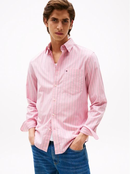 Camisa rosada Oxford de rayas y corte regular