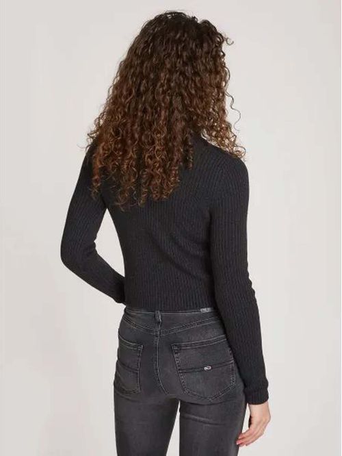 Saco negro slim de cuello alto y mezcla de lana