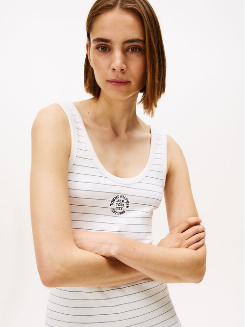 Vestido multicolor de corte slim con diseño de rayas