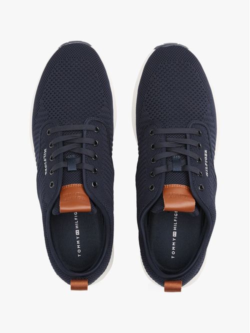 Tenis azul de punto con logo