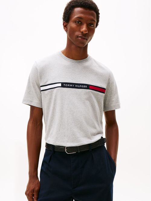 Camiseta gris de cuello redondo con logo