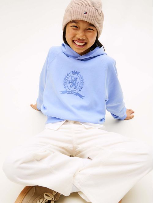 Buzo celeste con capota y logo tonal