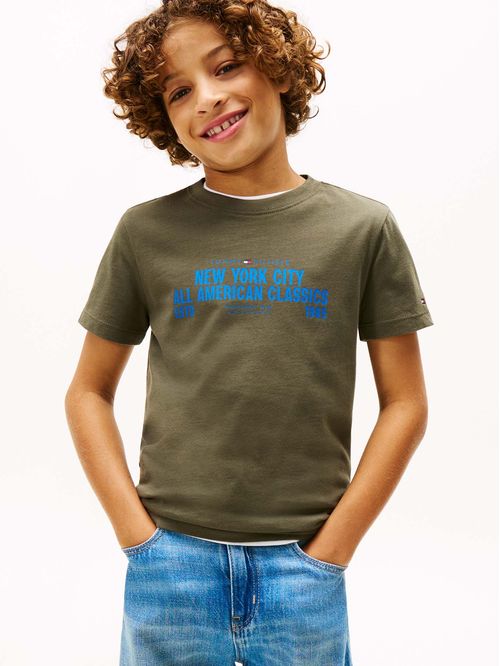 Camiseta gris con logo gráfico NYC