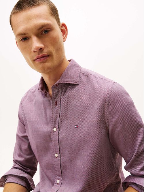 Camisa roja de corte regular con estructura dobby con estampado