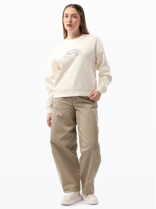 Saco blanco tejido de cuello redondo con logo gráfico