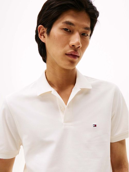 Polo blanco TH Flex de corte regular