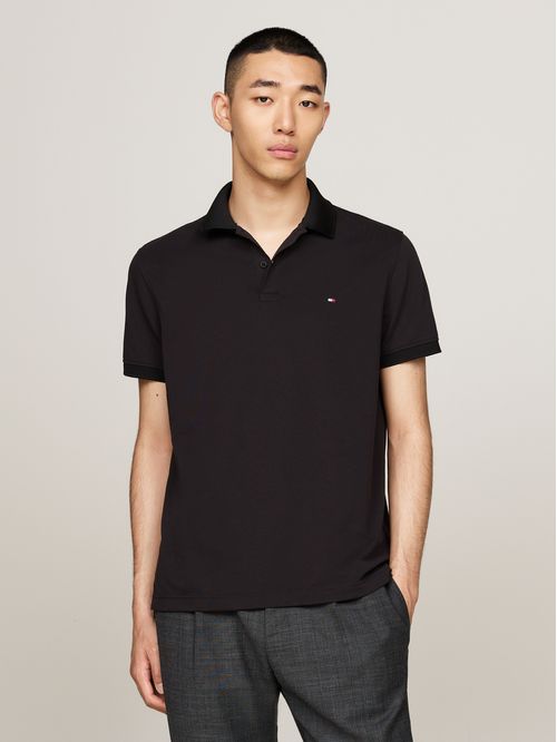 Polo negro TH Flex de corte regular