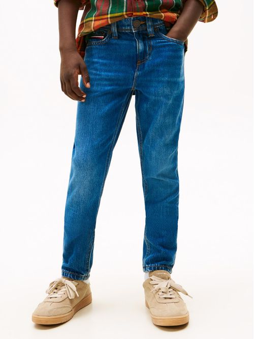 Jeans azul oscuro Scanton ajustados con lavado oscuro