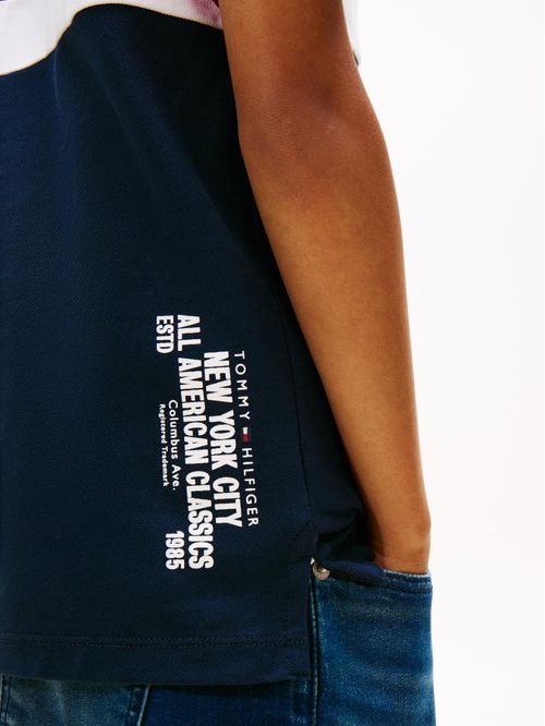 Polo rojo de piqué color block de corte regular