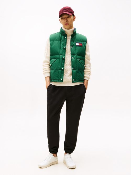 Joggers negro de felpa con bajos elásticos